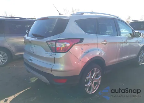 2017 Ford Escape Titanium из США, поврежденный, VIN 1FMCU9JD5HUC45982